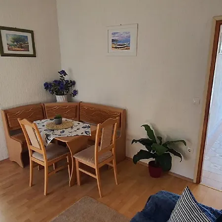 Apartmán Ivi - 50 M From Sea *