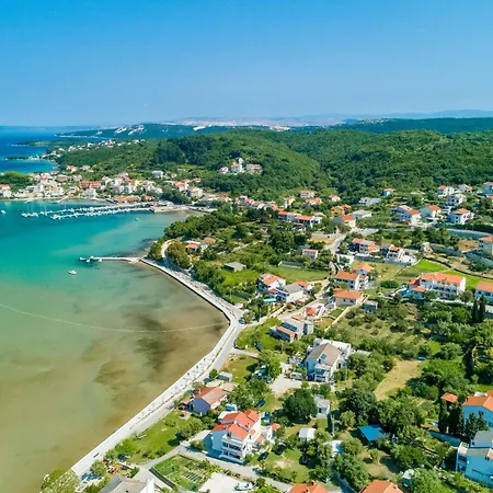 Ivi Apartamento *