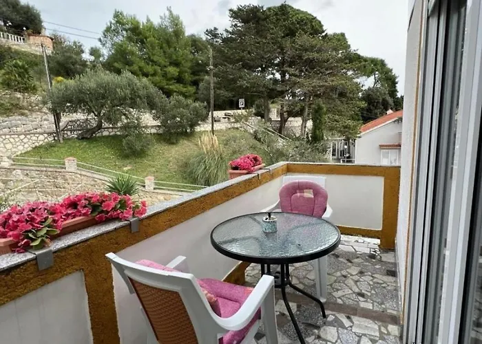 Ivi Apartamento Kampor
