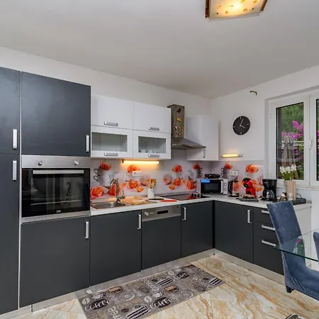 Ivi Apartament