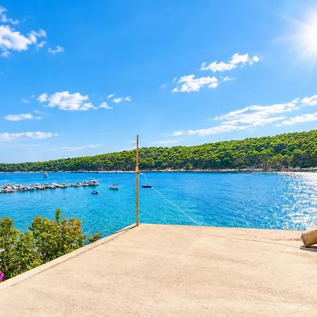 Apartament Ivi Kampor