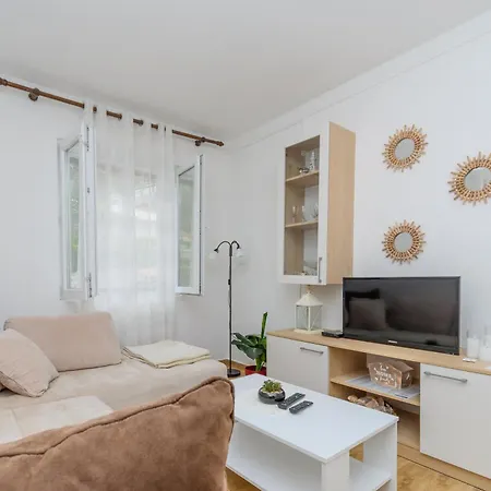 Apartament Ivi