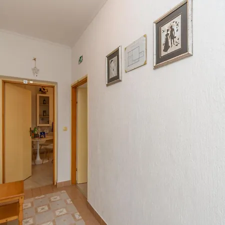 Ivi Apartament Kampor