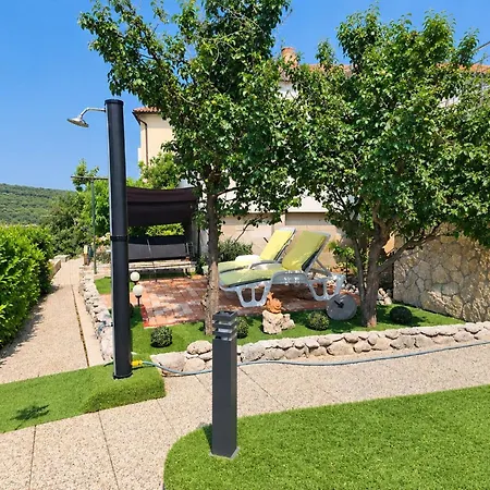 Apartament Ivi *
